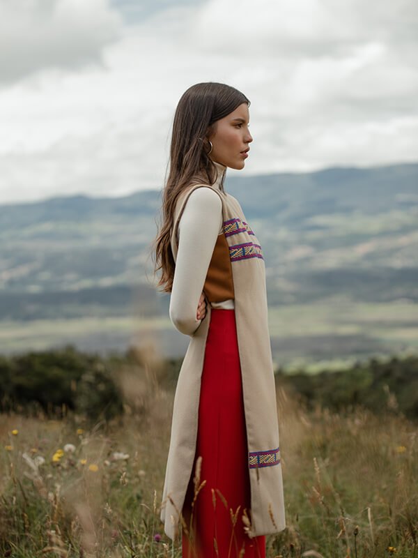 Longue cape beige chagra – Image 2