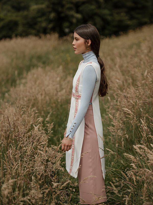 Capa larga blanca - Imagen 2