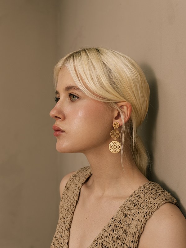 Montaña aretes largos