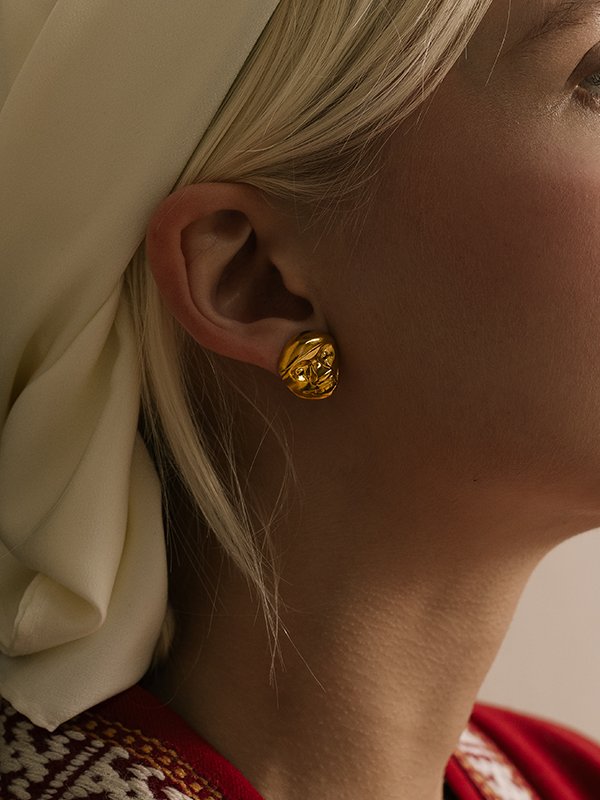 Aretes dorados Nacimiento